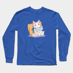 Cat read book Long Sleeve T-Shirt